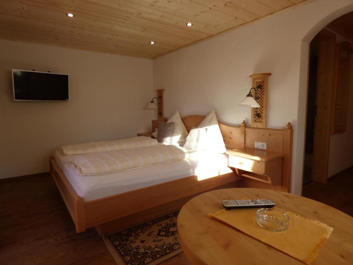 Deluxe Double Room Balcony,1189402783:JPEG